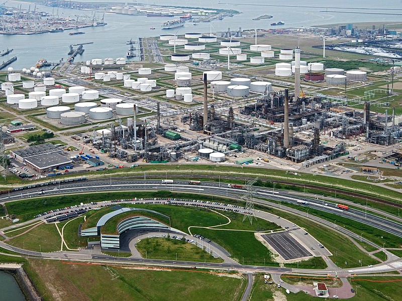 „Zelený“ vodík z Rotterdamu